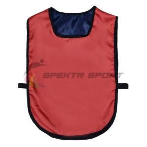 Купить Манишка футбольная двусторонняя универсальная Spektr Sport красно-синяя в Ангарске 